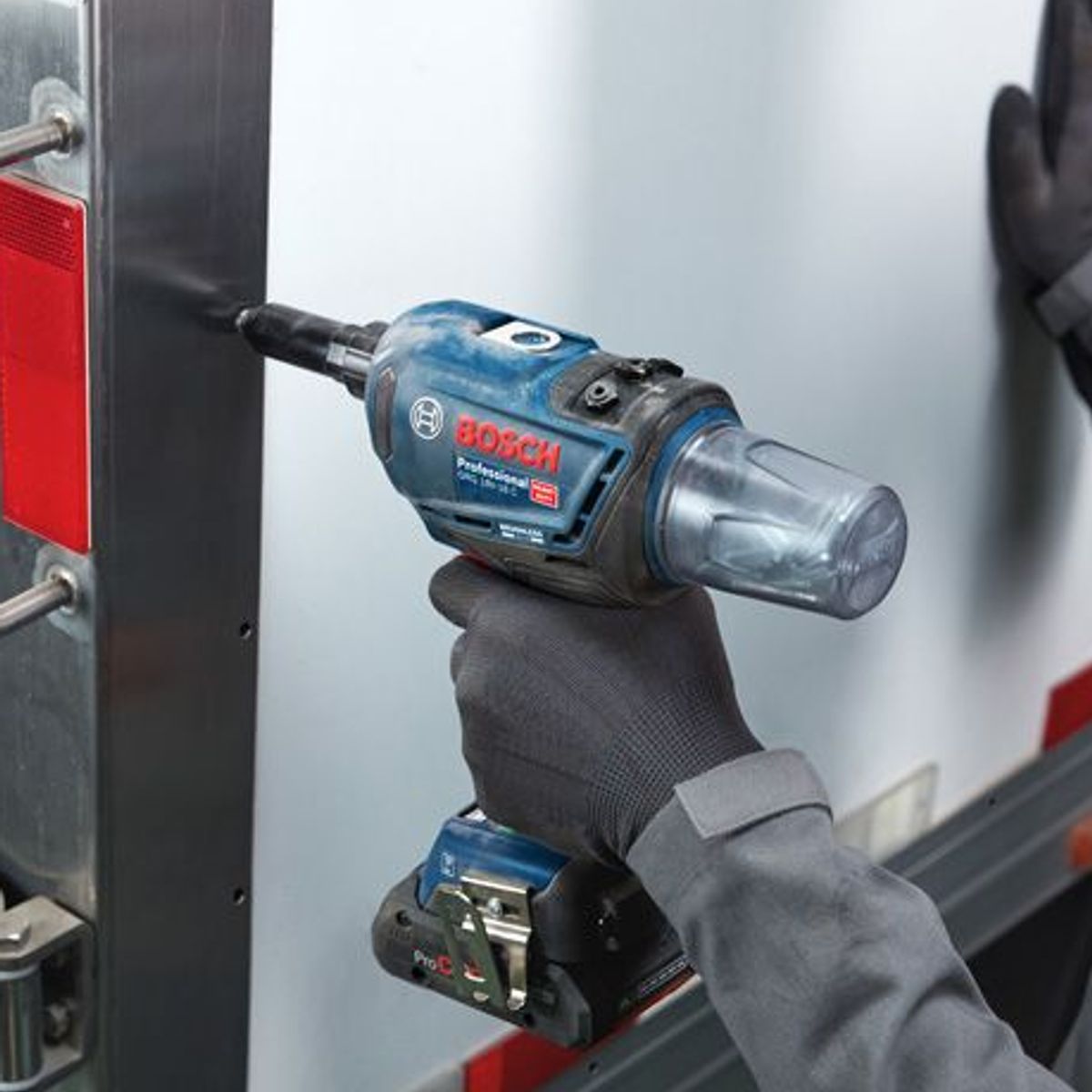 BOSCH - REMACHADORA INALBOSCH 18V GRG 18V-16 C SIN CB