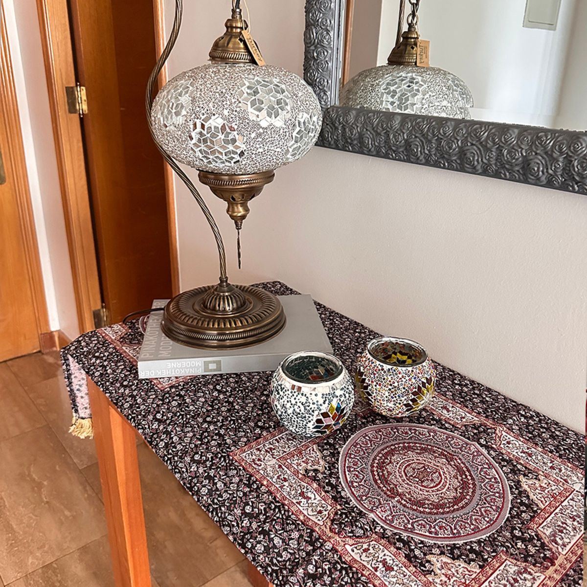 TURKUAZ - Camino de mesa 2 m Iznik Negro y Beige