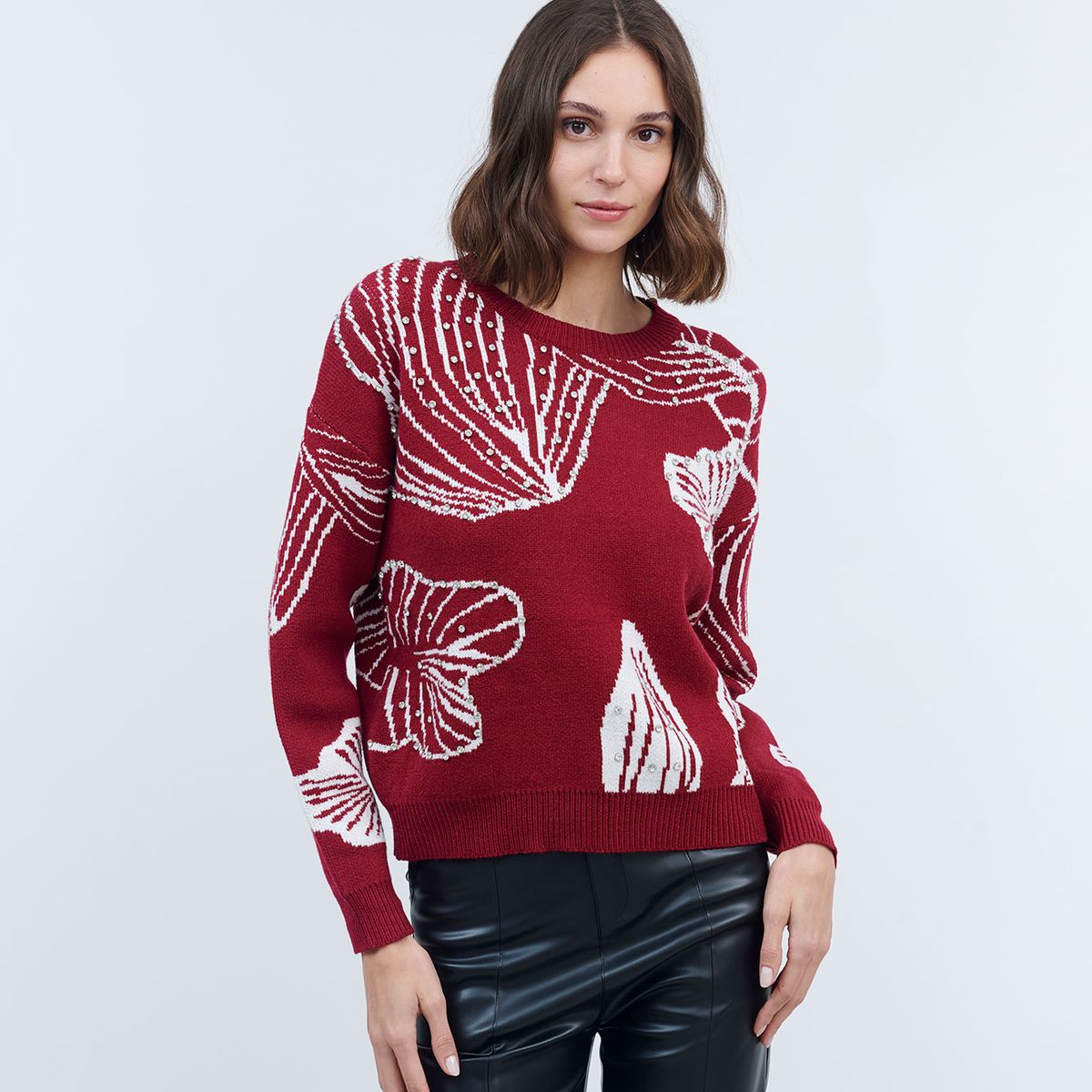 GUINDA - Sweater  cuello redondo con hojas y brillos Melya