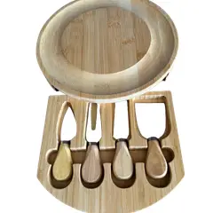 SOMOS DECO - Tabla de bambú redonda con set de cuchillos