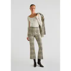 SCALPERS - Pantalón Ankle Flare Cuadros