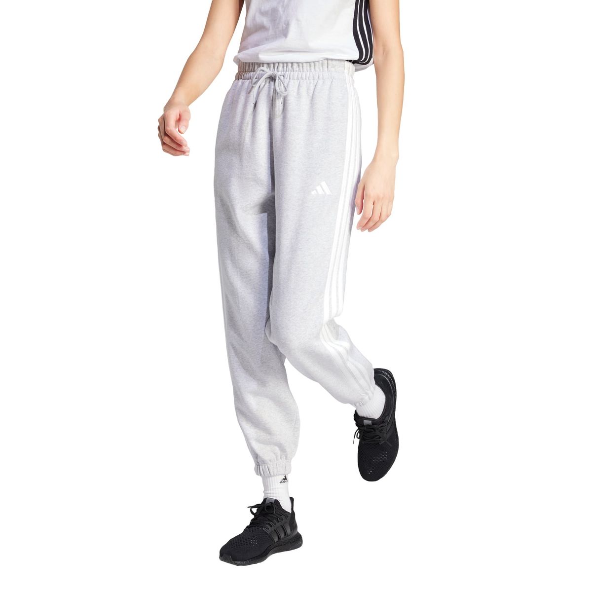 ADIDAS - Pantalón Essentials Fleece 3 Tiras Corte Holgado