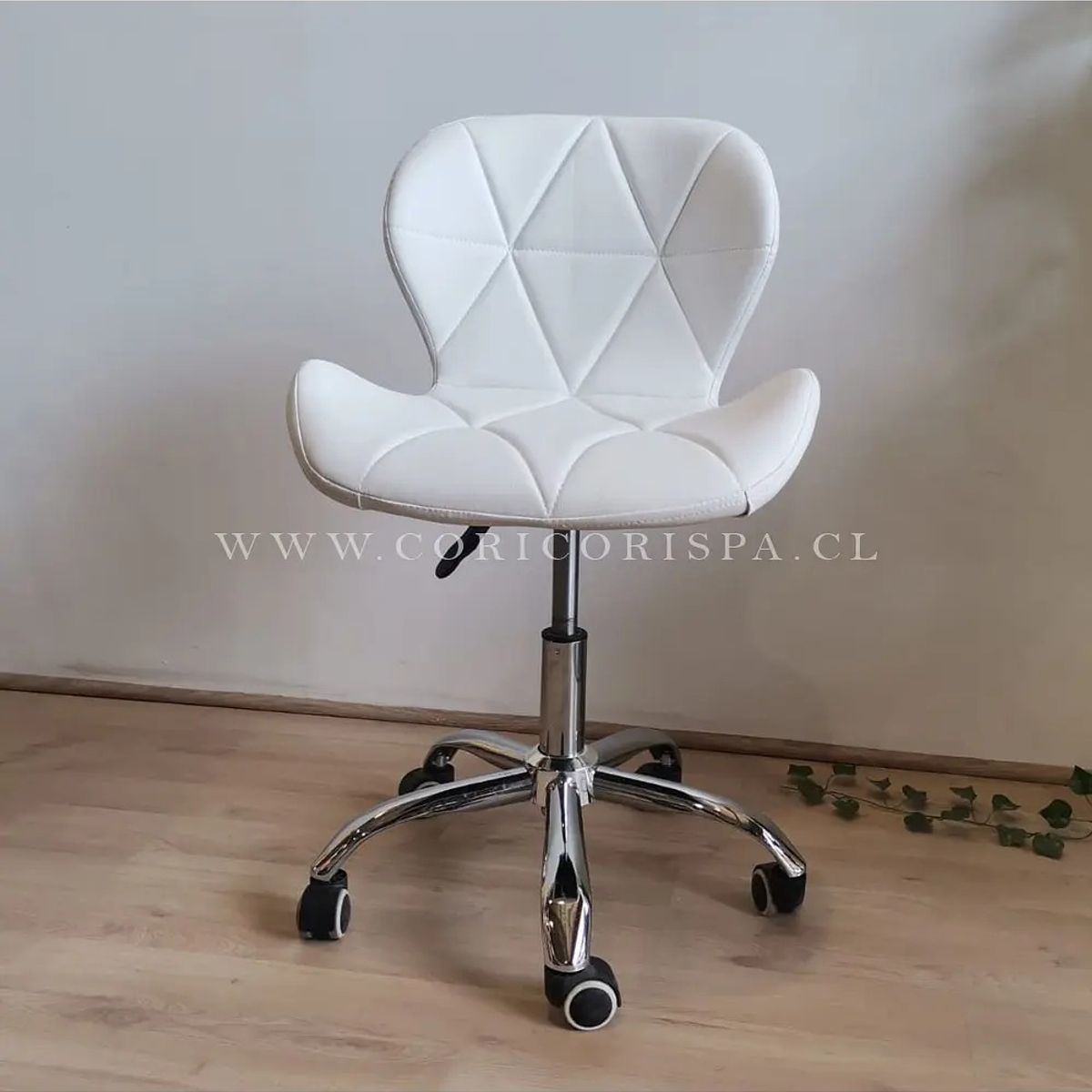 CORI CORI - Pack Manicurista Eames - Tipo Escritorio Blanco + Silla Negra