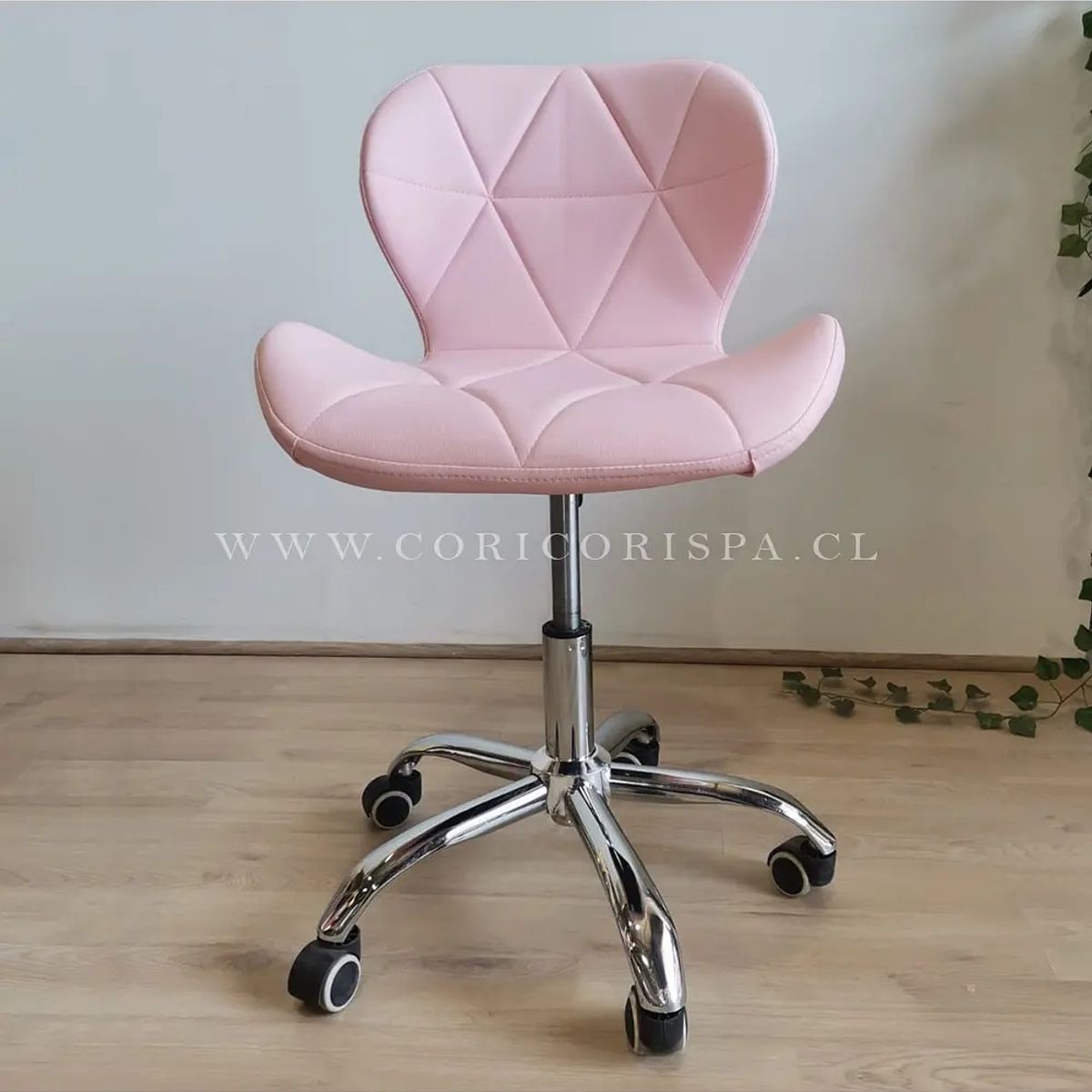 CORI CORI - Pack Manicurista Eames - Tipo Escritorio Rosa + Silla Negra