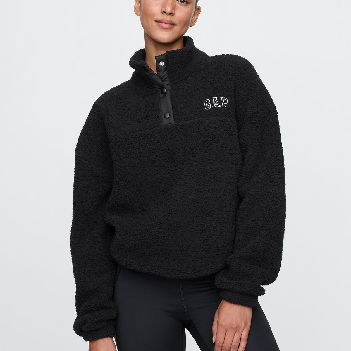 GAP - Polerón Mujer Sherpa Negro