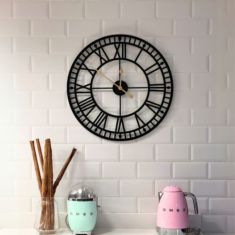 GENERICO - Reloj de Pared Metálico XL Negro con Números Romanos 60×60