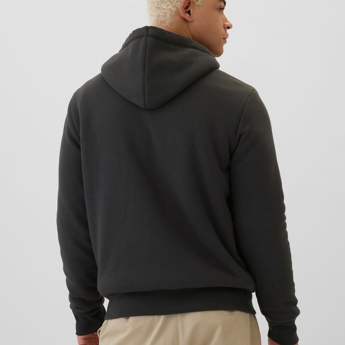 GAP - Polerón Hombre Logo Sherpa Negro