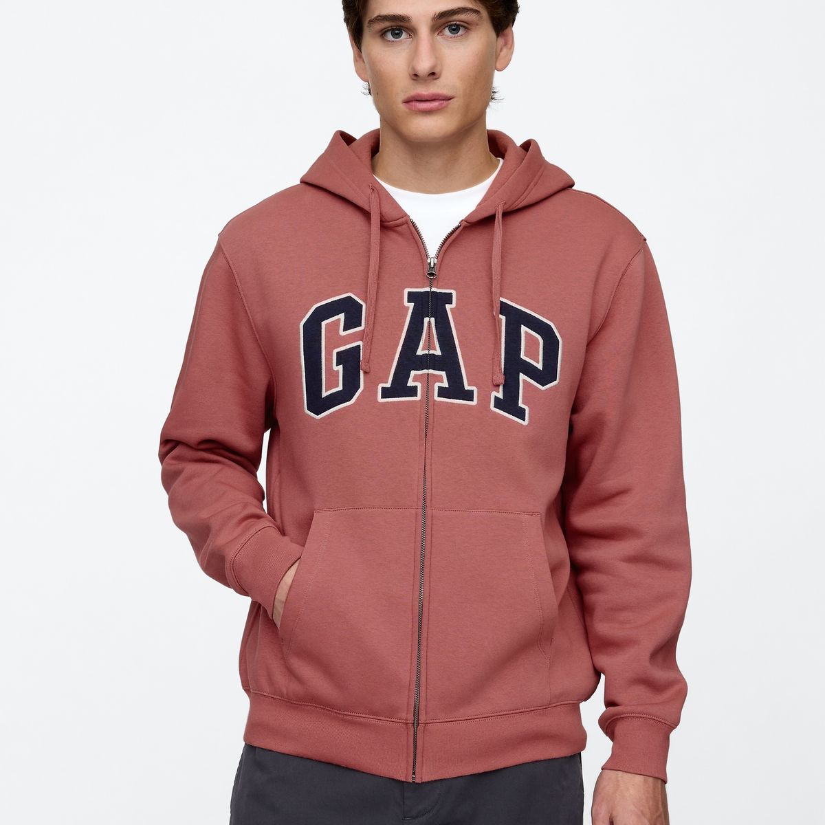 GAP - Polerón Hombre Logo Rojo