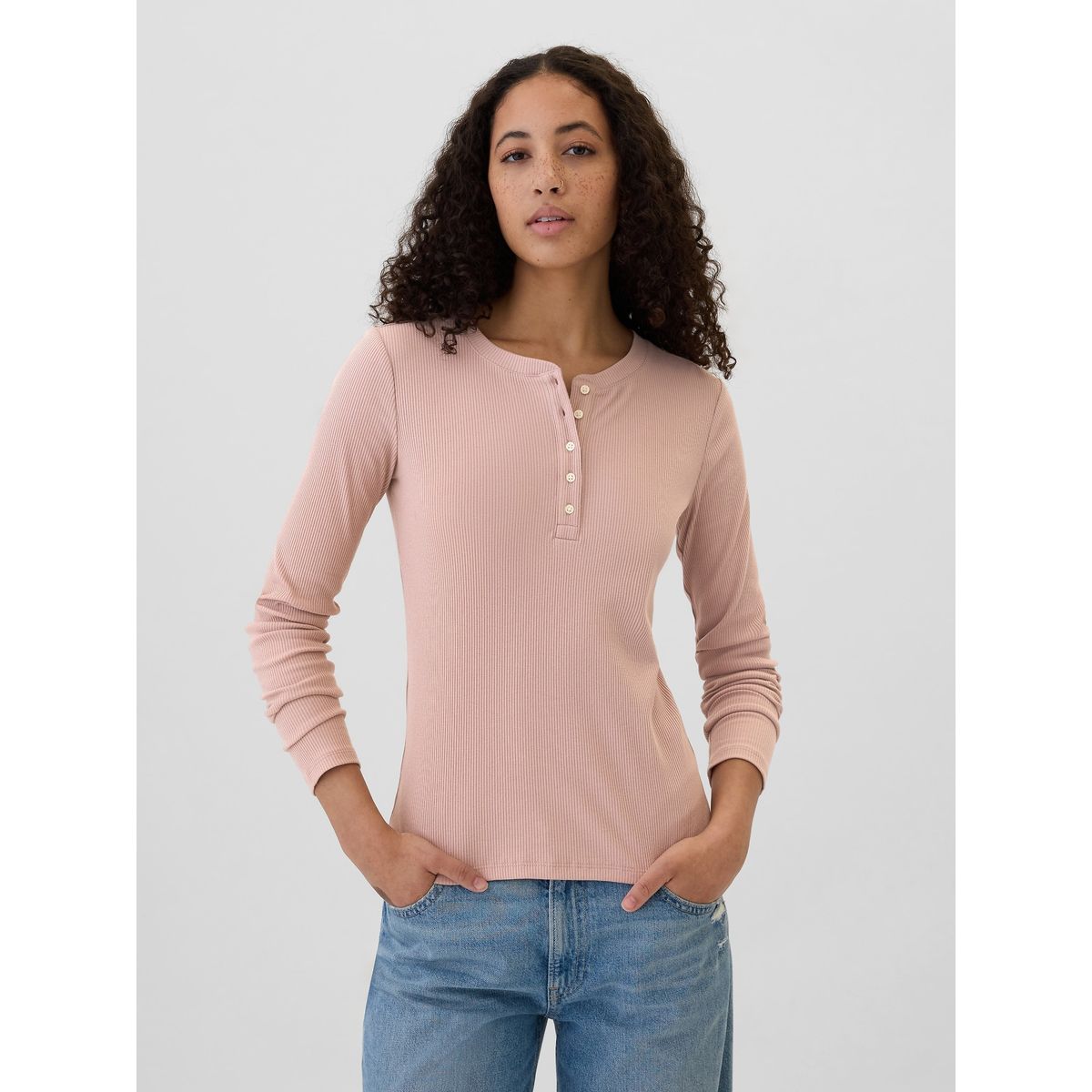 GAP - Polera Gap Henley Manga Larga Mujer Rosa