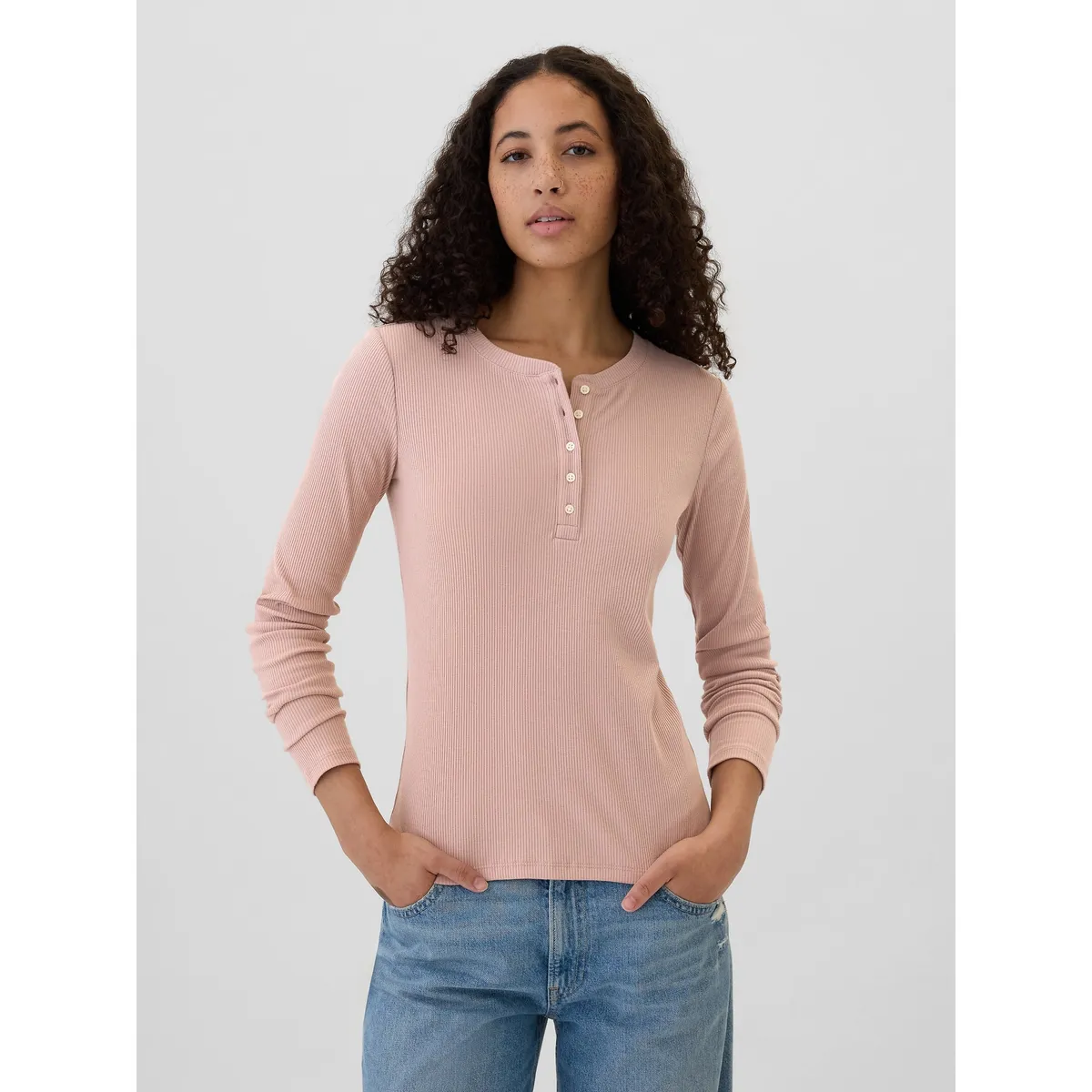 GAP - Polera Mujer Henley Rosa