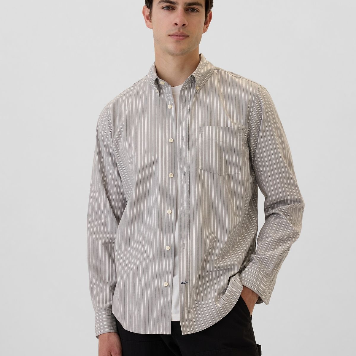 GAP - Camisa Hombre Standard Fit Gris