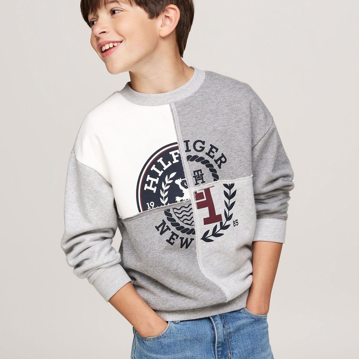 TOMMY HILFIGER - Polerón Con Logo Monotype Printed Gris Tommy Hilfiger