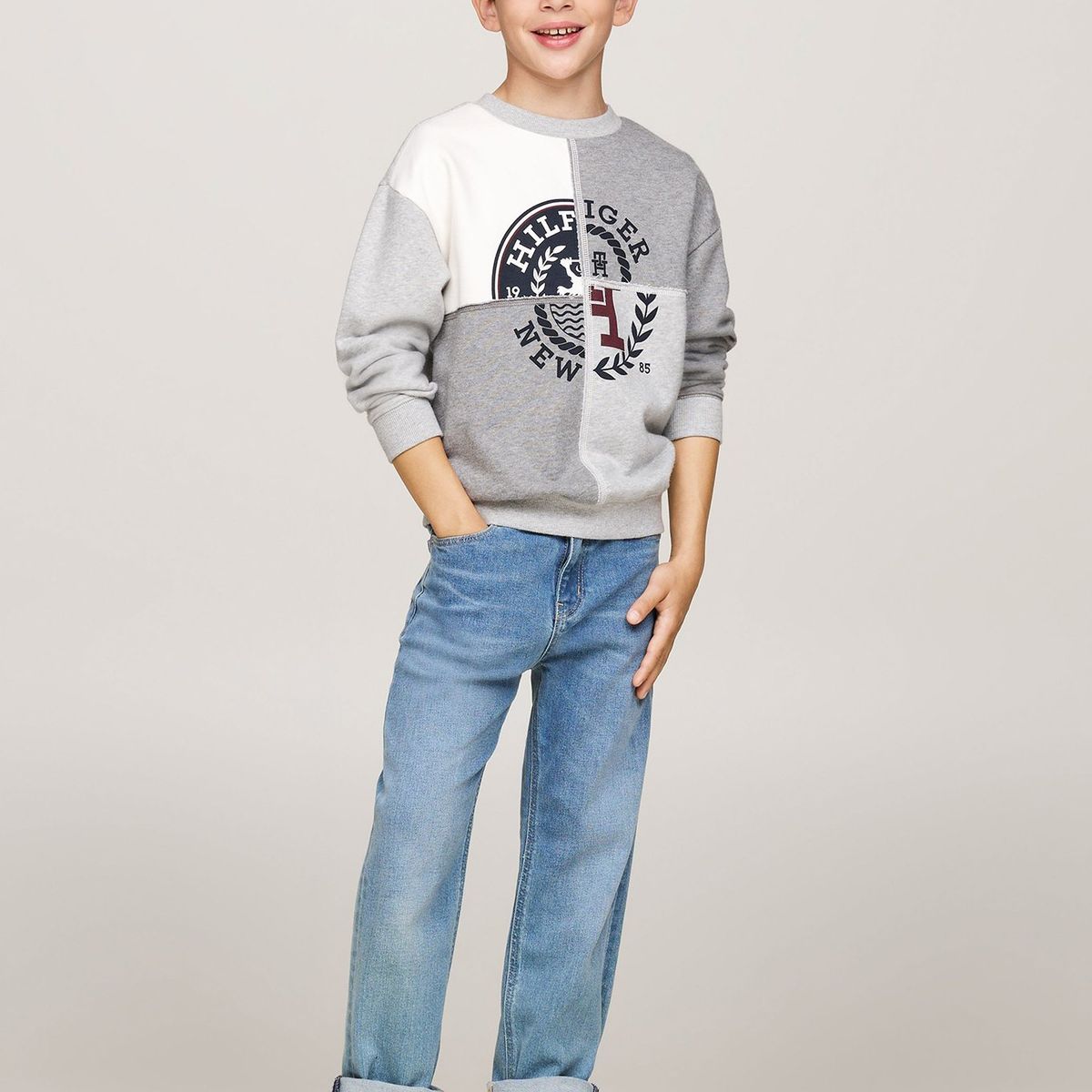 TOMMY HILFIGER - Polerón Con Logo Monotype Printed Gris Tommy Hilfiger