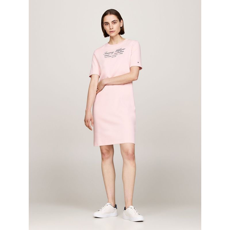TOMMY HILFIGER - Vestido Con Logo Gráfico Script Rosado Tommy Hilfiger