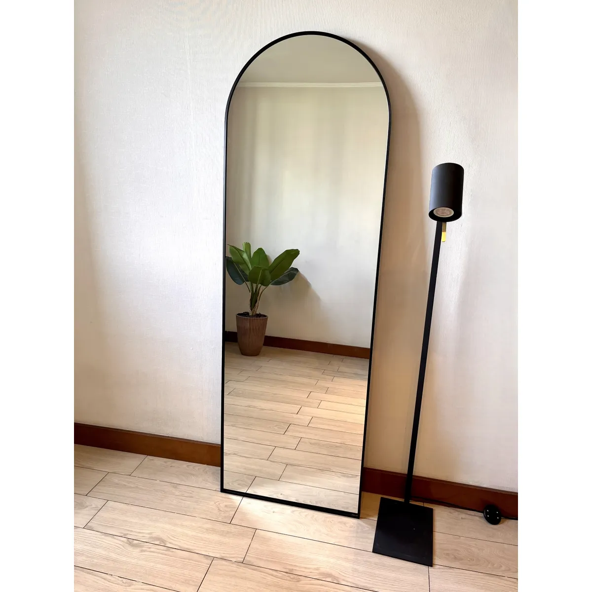 GENERICO - Espejo Metálico Arco 56x168 cm Piso y Pared Polaris