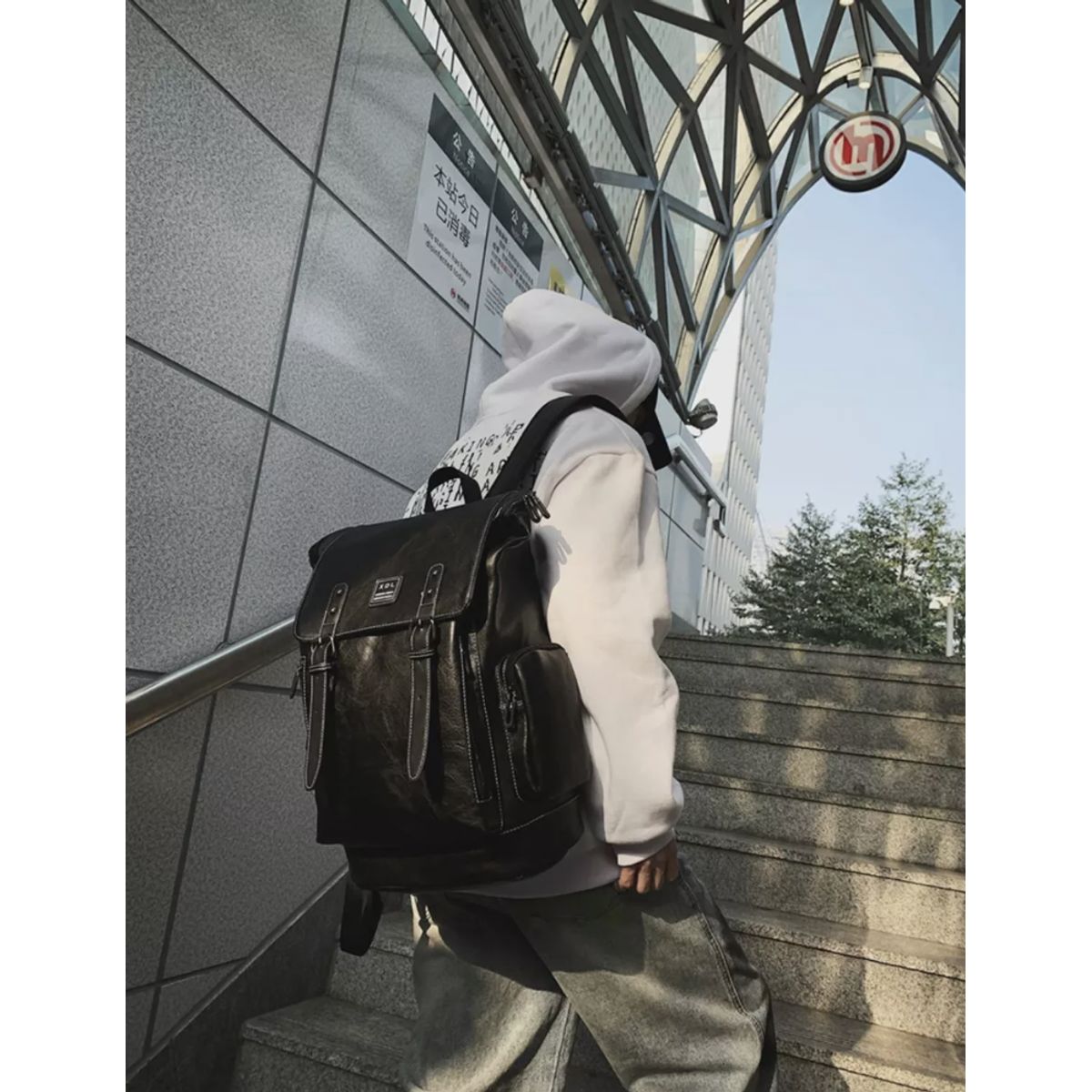 MOMO - Mochila Clásica Urbana 24l Eco Cuero Hombre Fashion Design