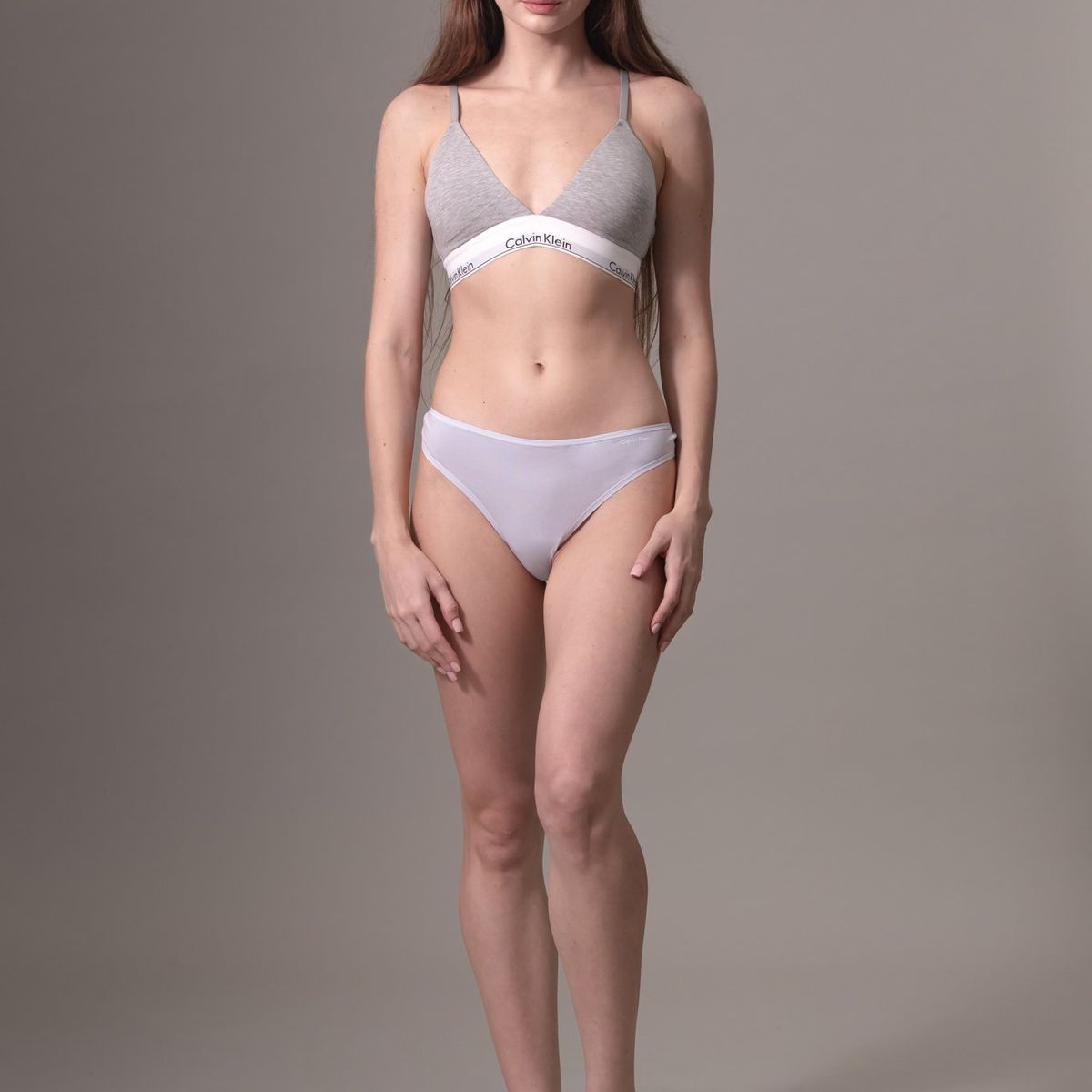 CALVIN KLEIN - Bralette Triangular Modern Cotton Gris Calvin Klein