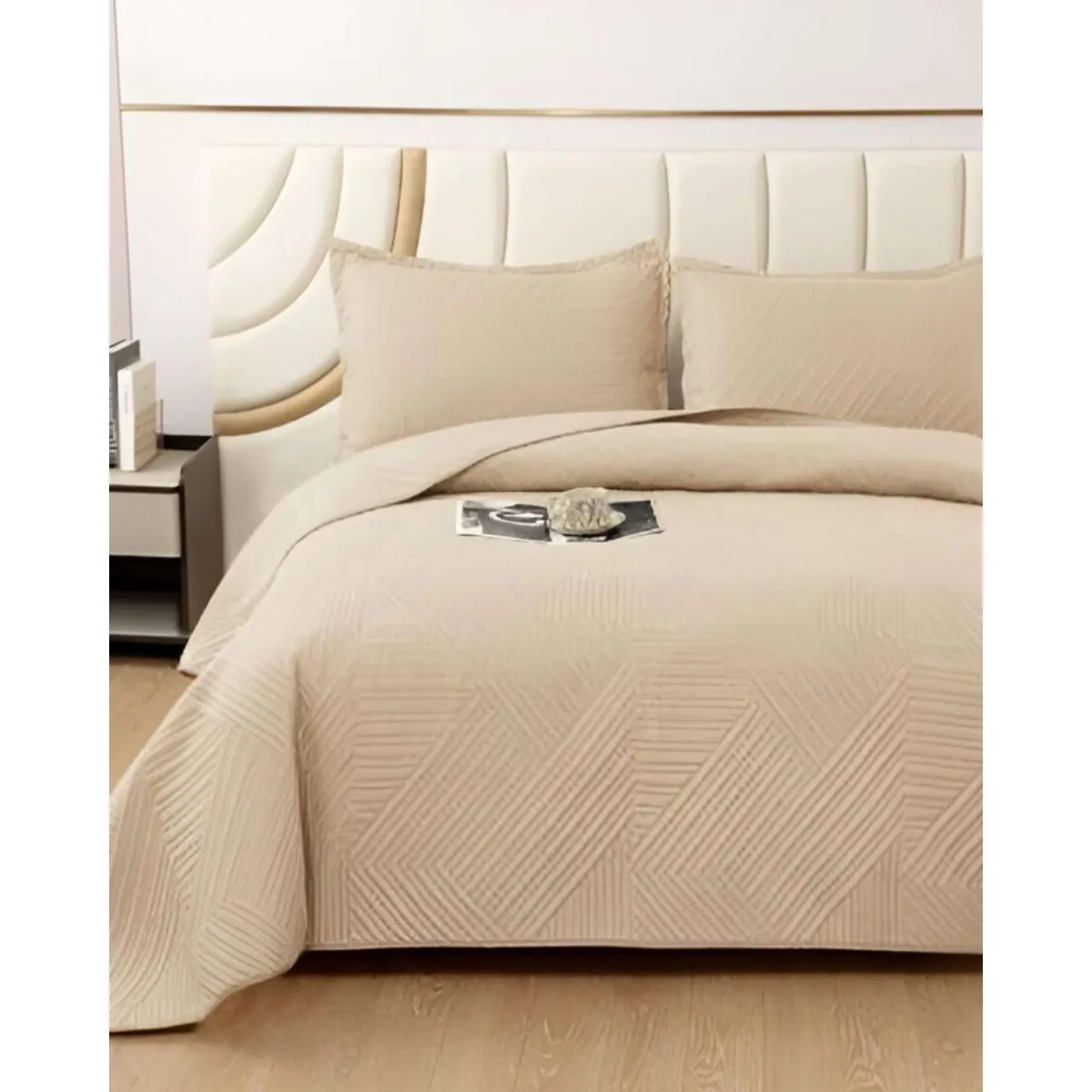 GENERICO - COBERTOR DE LUJO QUILT VERANO KING - SUPER KING BEIGE
