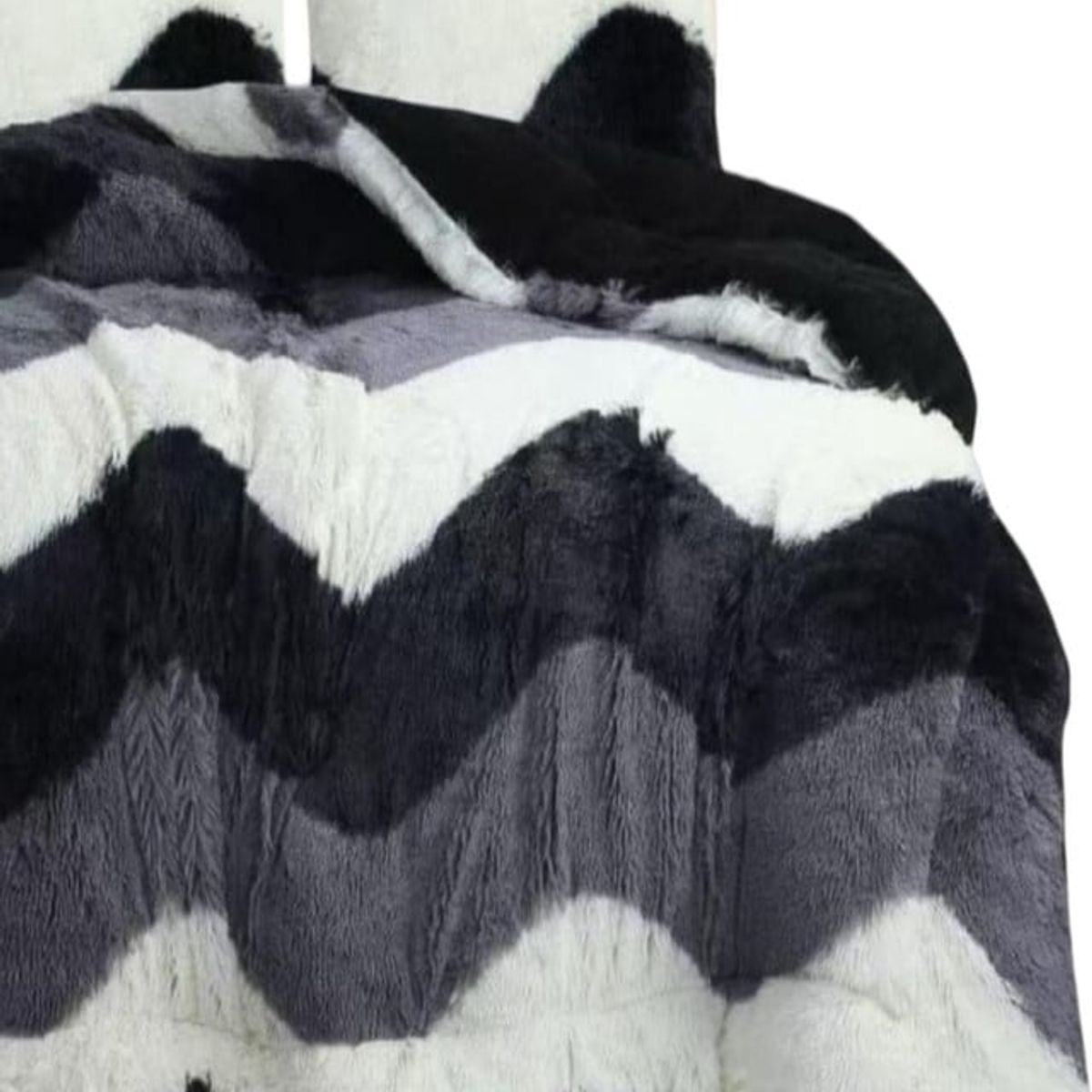 GENERICO - COBERTOR PELUDO CON CHIPORRO INVIERNO 2 PLAZAS Negro