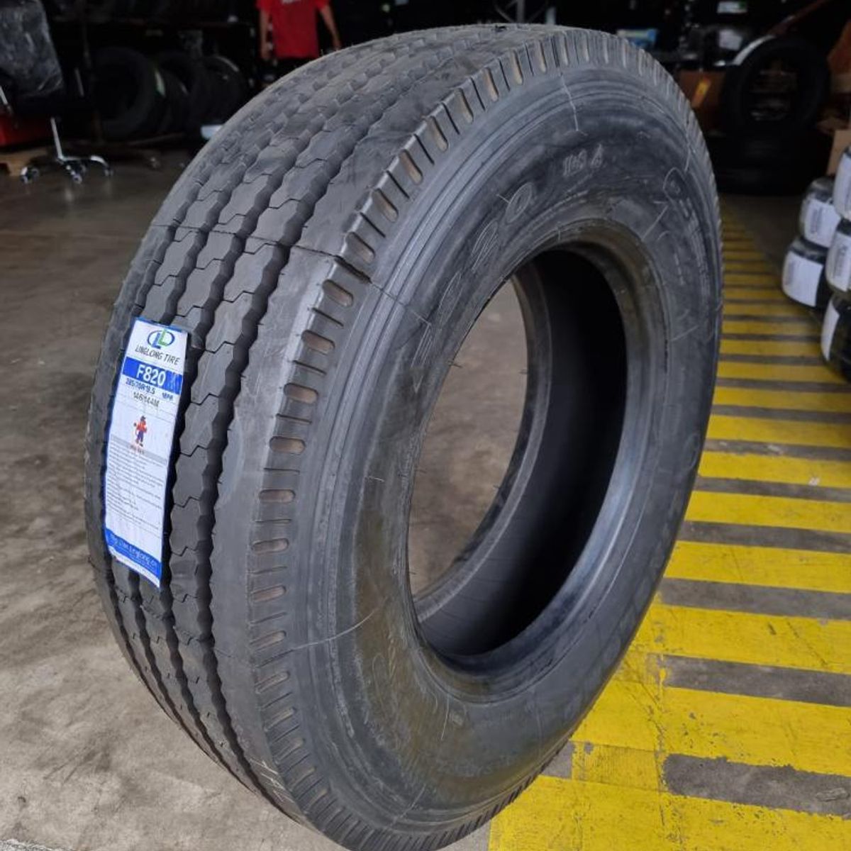 LINGLONG - NEUMATICO 28570 R195 LING LONG F820 LL11 146M TBR 18PR