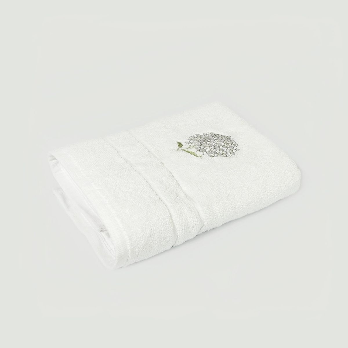 NINA HERRERA - Toalla de Baño Bordada Hortensia Blanco