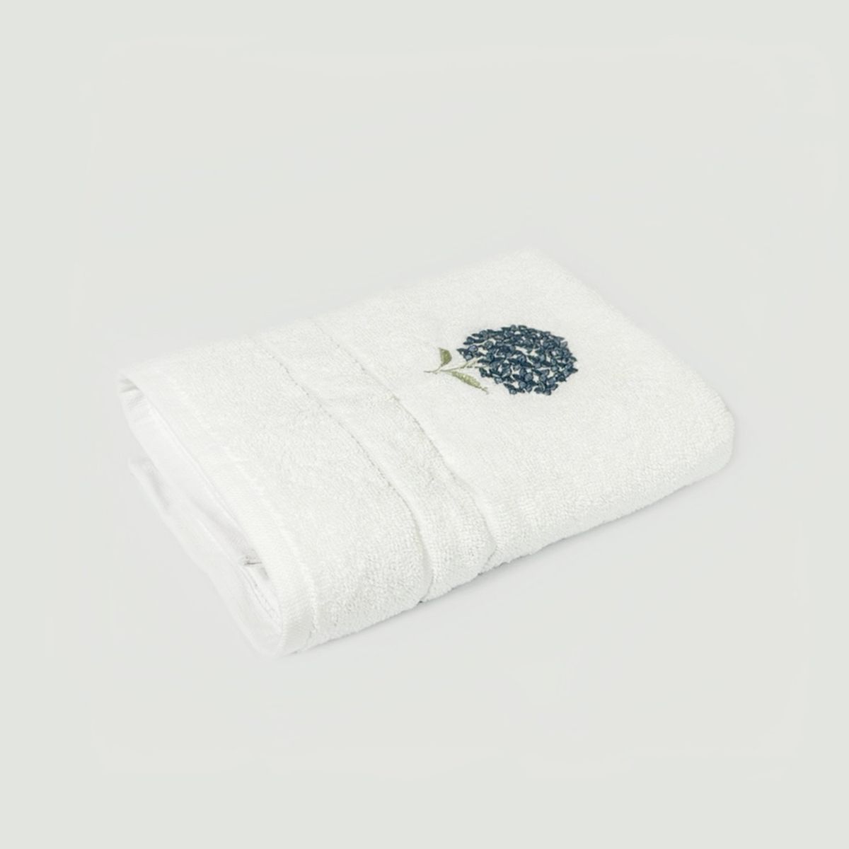 NINA HERRERA - Toalla Sábana Bordada Hortensia Azul