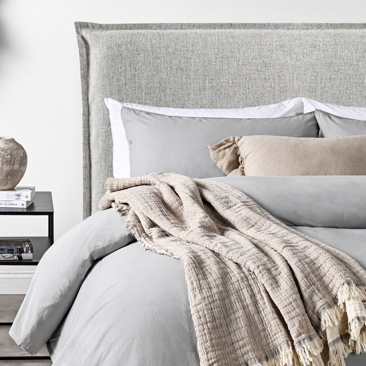 CANNON - Respaldo Cama King Pestaña Laguna