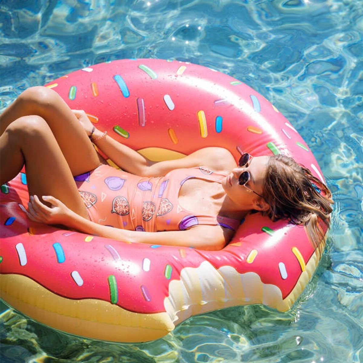 MOVI - FLOTADOR GIGANTE DONUT ROSADO 120 CMS