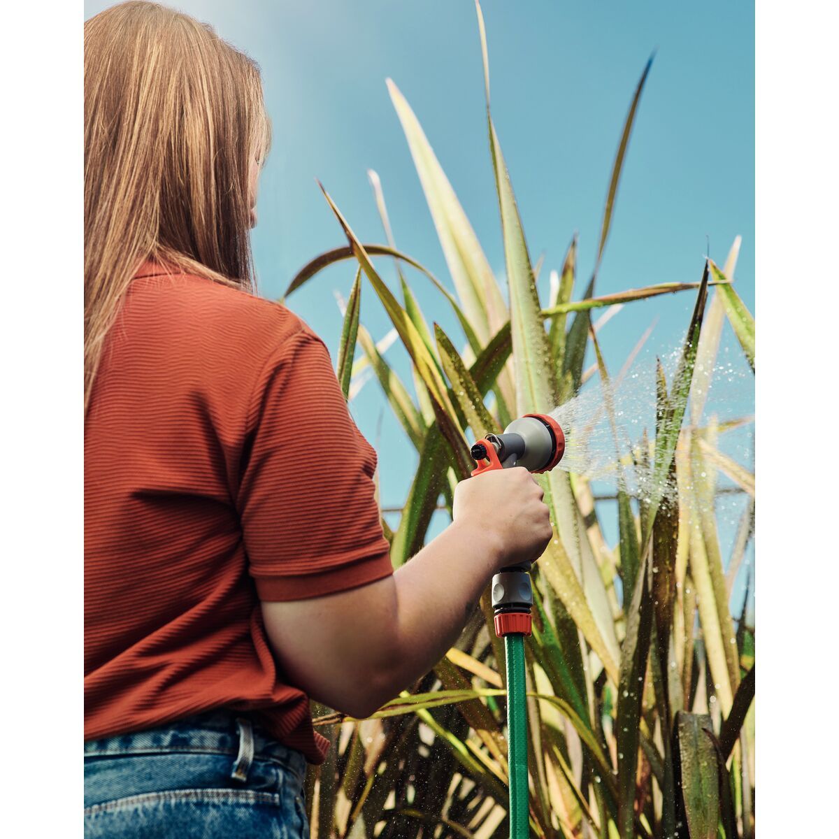 TRAMONTINA - Conjunto para Riego Tramontina con Acoples Rápidos e Hidropistola 4 Piezas