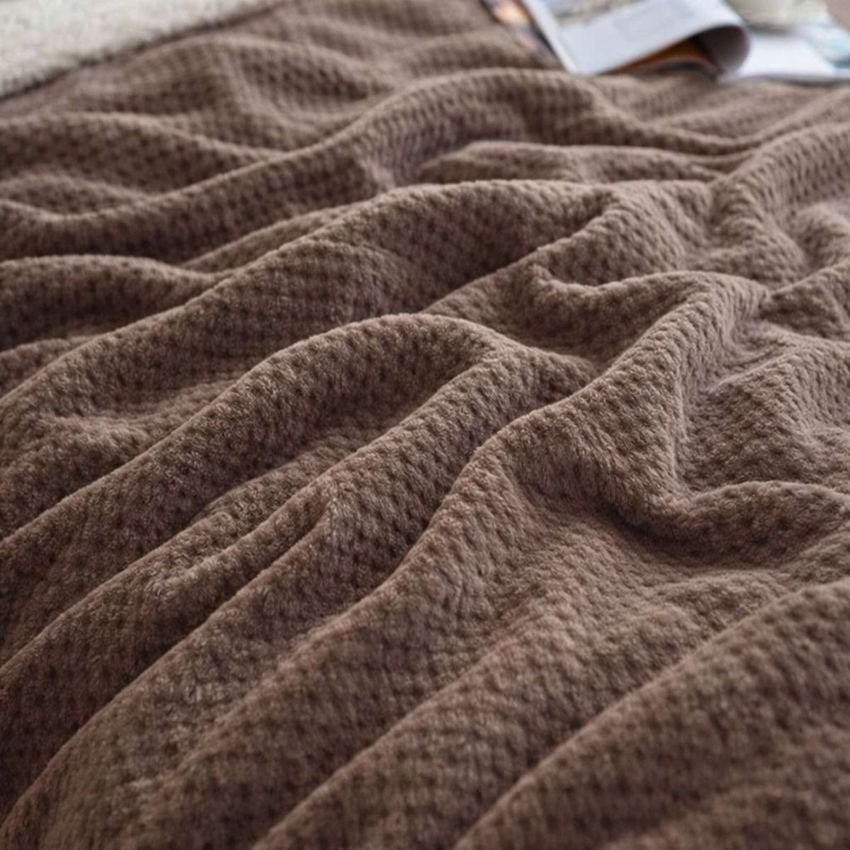 GENERICO - FRAZADA CON CHIPORRO ELEGANTE PLAZA Y MEDIA 150X200cm Café