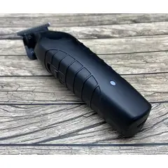 DORCO - Cortadora De Pelo Eléctrica Kemei Transborder Barber Km-2299 Color Negro