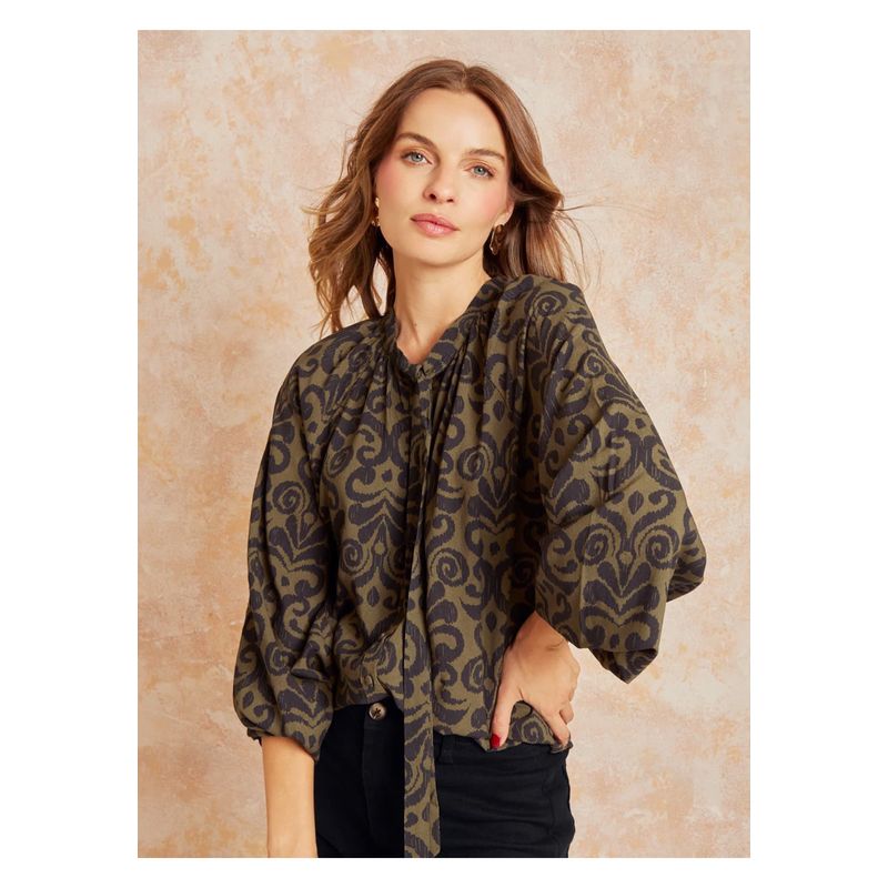 LOUNGE - Blusa Boho Estampado LOUNGE