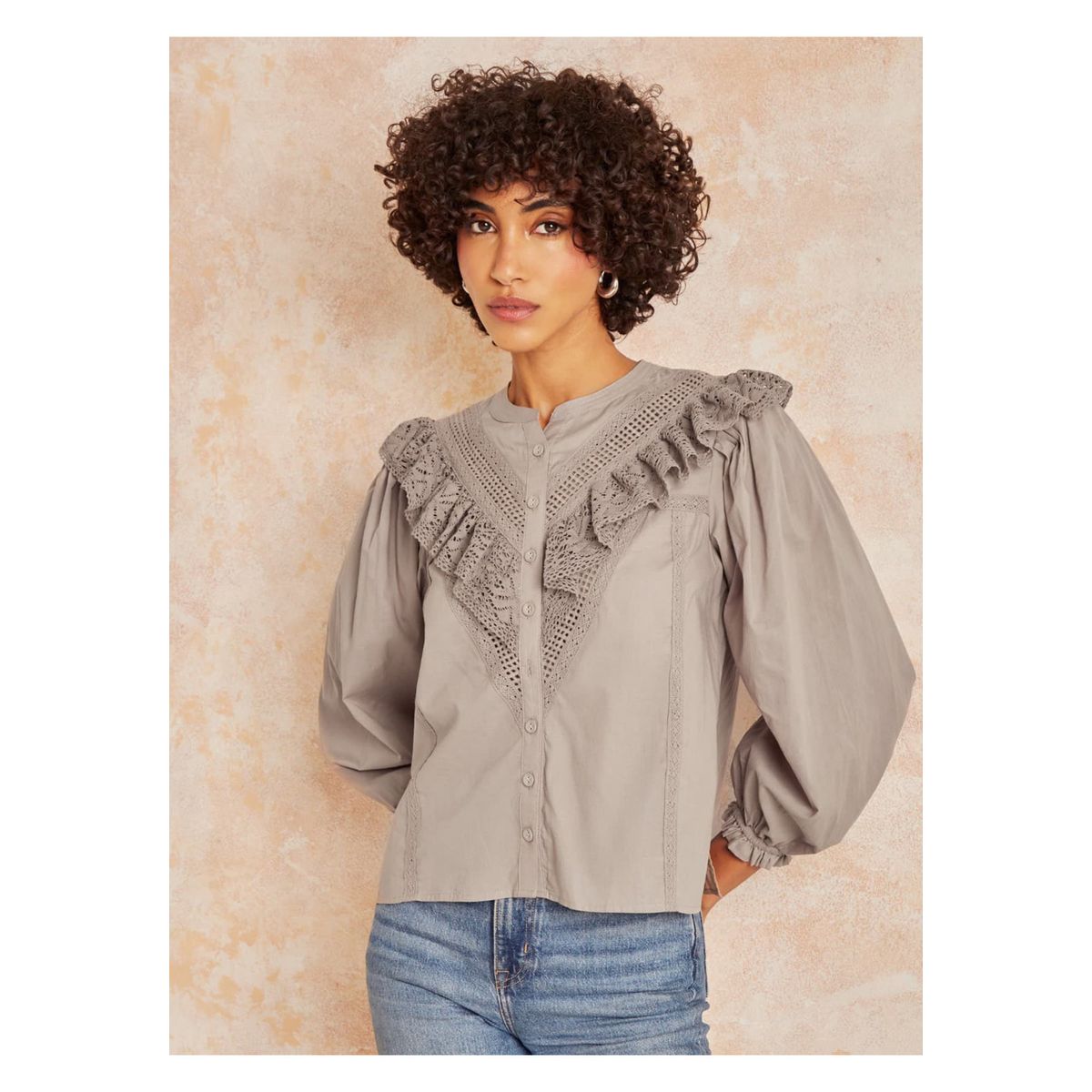 LOUNGE - Blusa Boho Bordado LOUNGE
