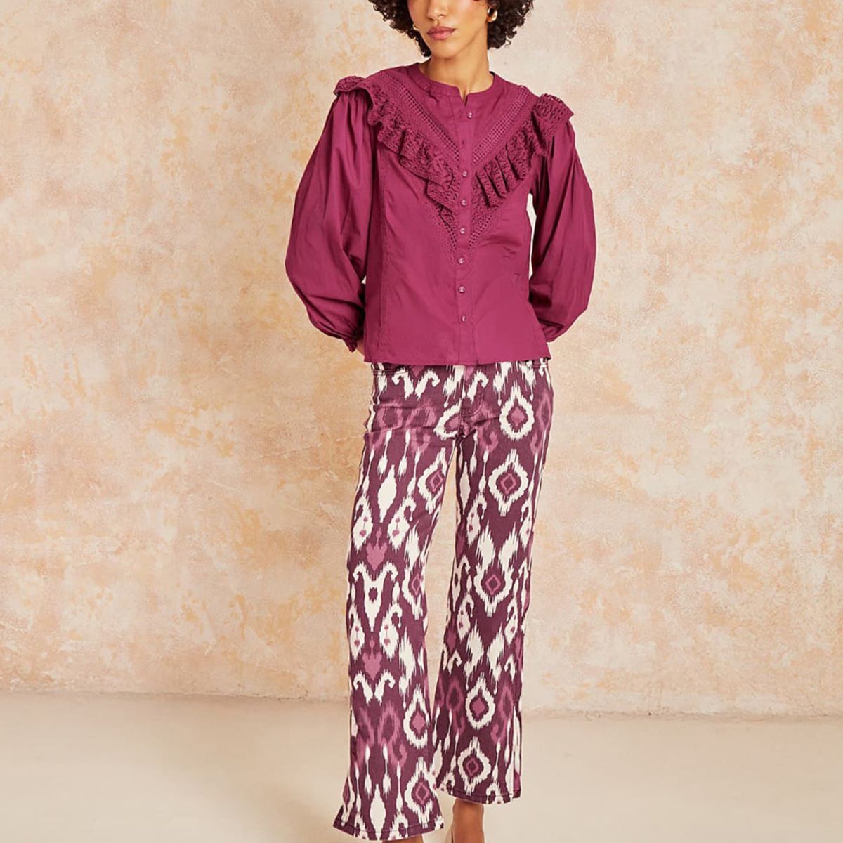 LOUNGE - Blusa Boho Bordado LOUNGE