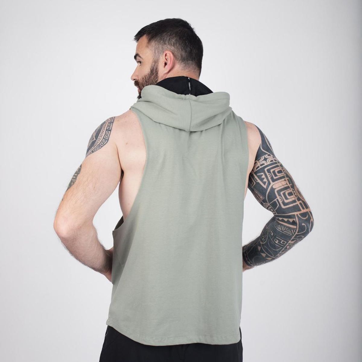 EVERLAST - Polera Hood Round Everlast.-