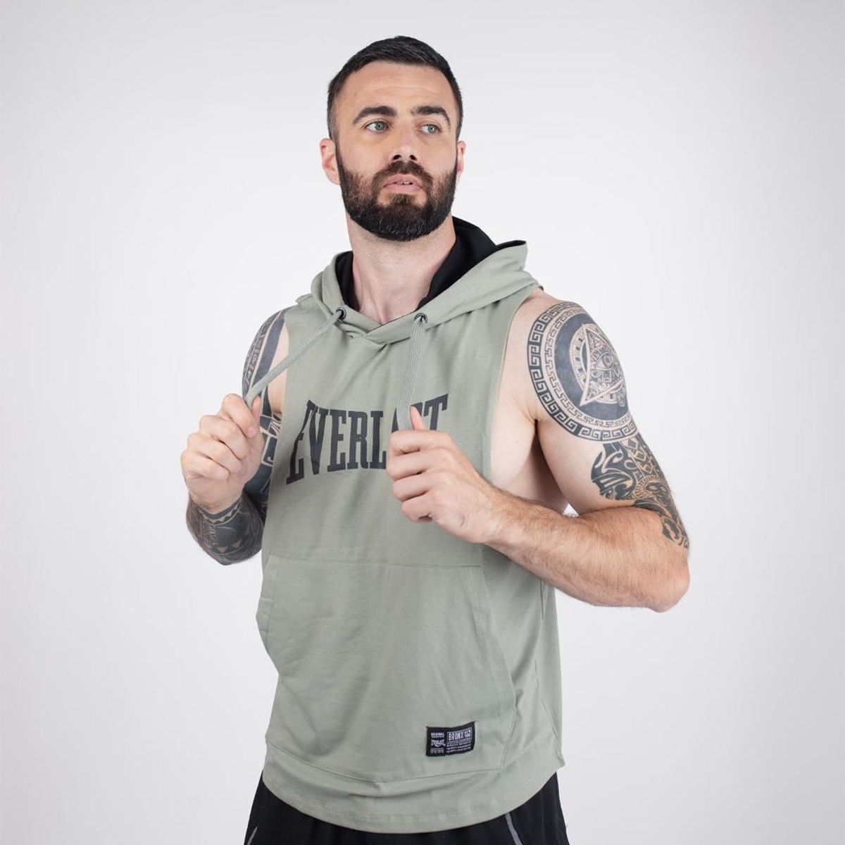 EVERLAST - Polera Hood Round Everlast.-