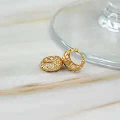 ELLA JOYAS - Aro Argolla Milan Troquelada Oro 18k