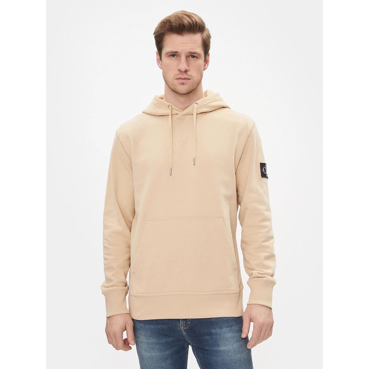 CALVIN KLEIN - Polerón con Gorro Badge Beige Calvin Klein