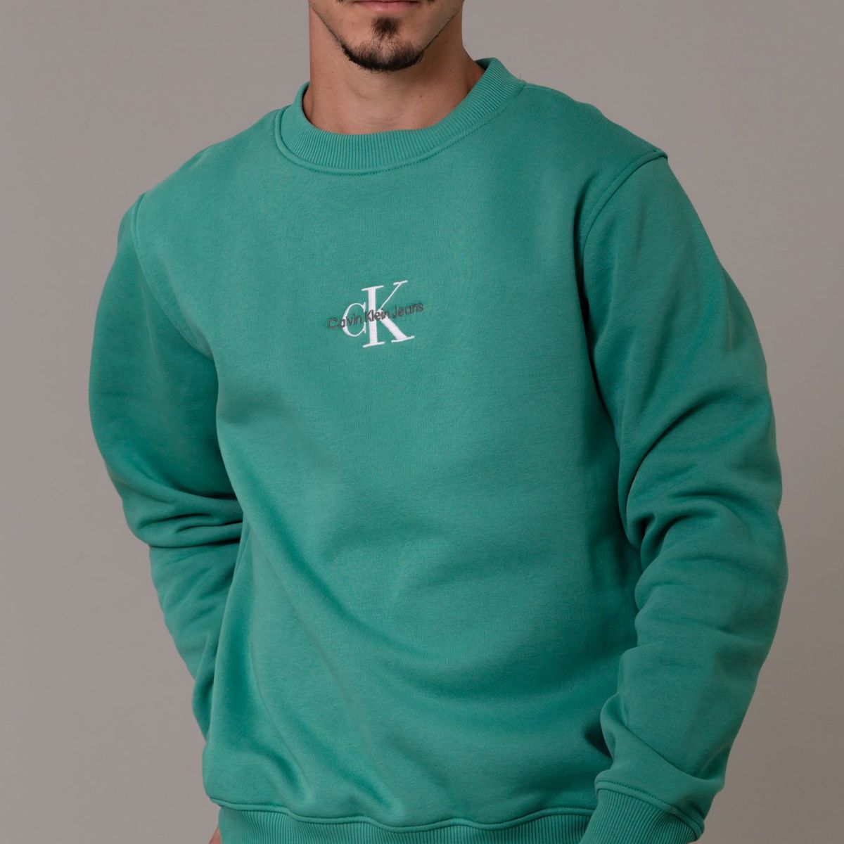 CALVIN KLEIN - Polerón Monologo Verde Calvin Klein