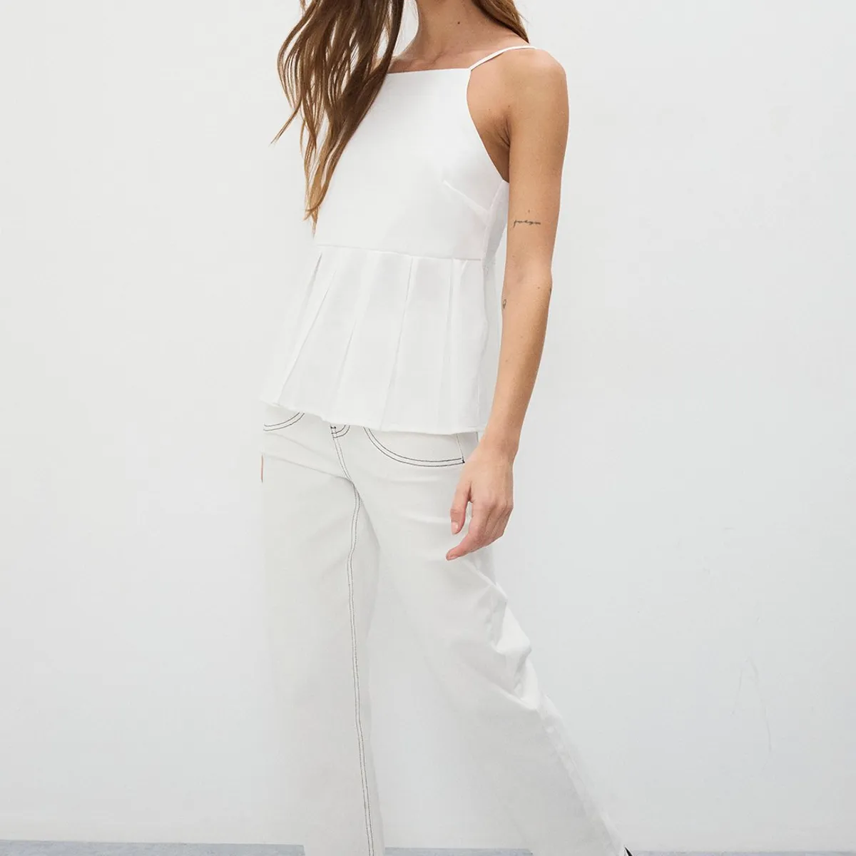 IO - Blusa Sin Mangas Crudo Mujer Io