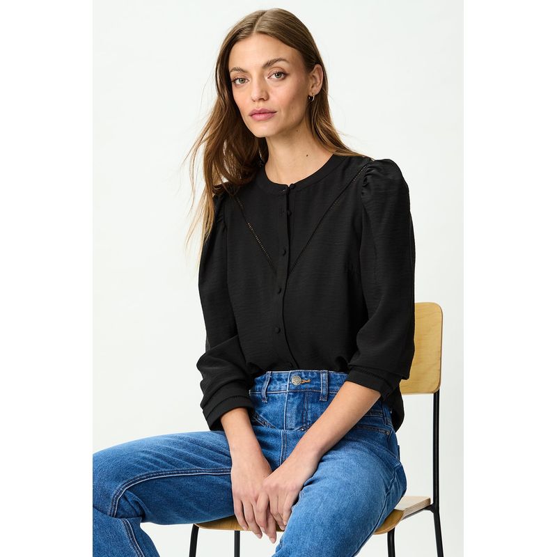 IO - Blusa Lisa Negro Manga Larga iO