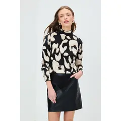 IO - Sweater Negro Mujer