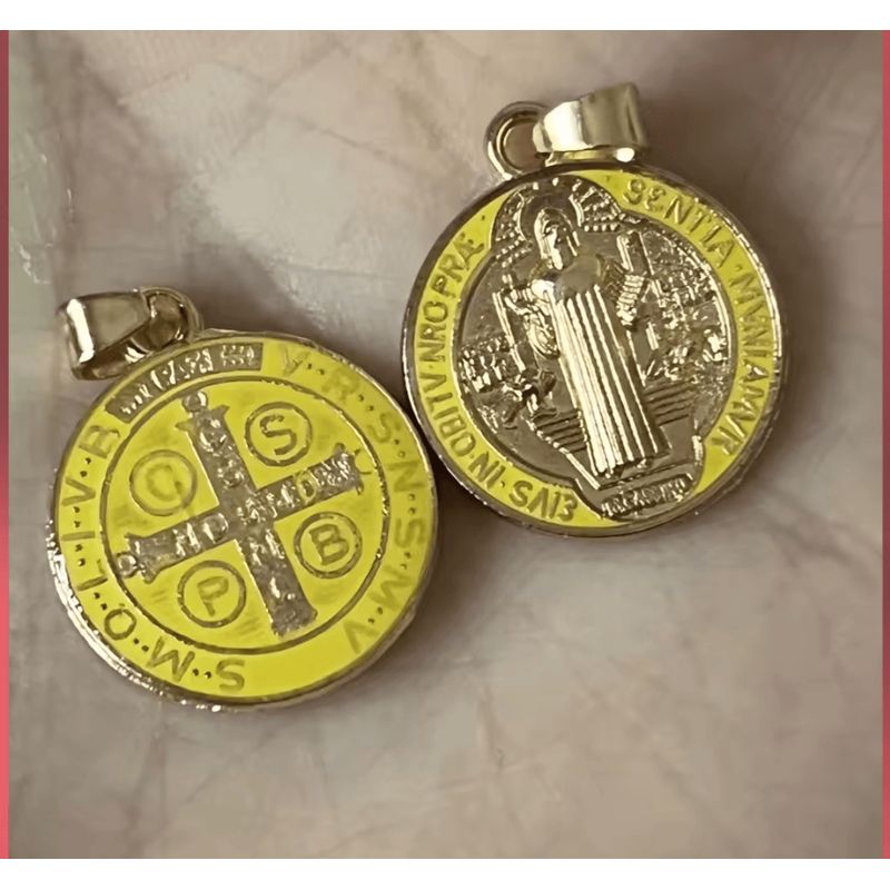 GENERICO - Collar + Medalla San Benito enchape oro modelo amarillo