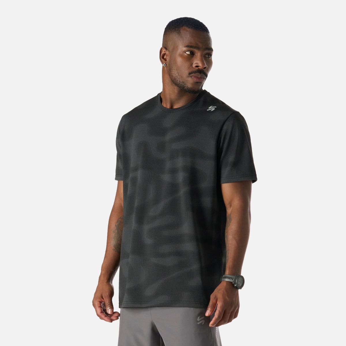 VULCANO - Polera Hombre Built To Move Pro T-Shirt Negro Vulcano