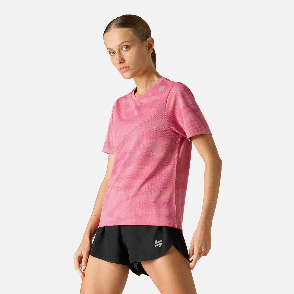 VULCANO - Polera Mujer Built To Move Pro T-Shirt Rosado Vulcano