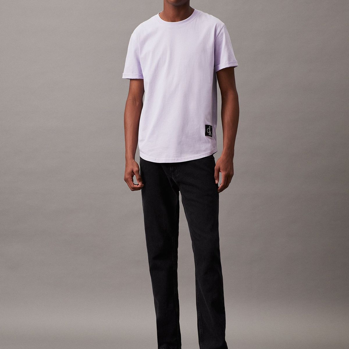 CALVIN KLEIN - Polera Badge Turn Up Sleeve Lila Calvin Klein