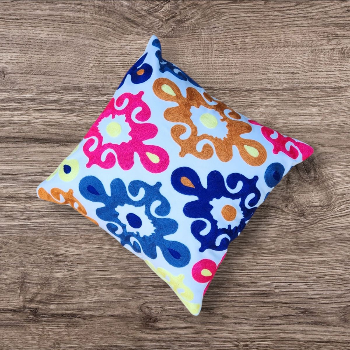 GENERICO - Pack 2 Cojines Fluor Bordados