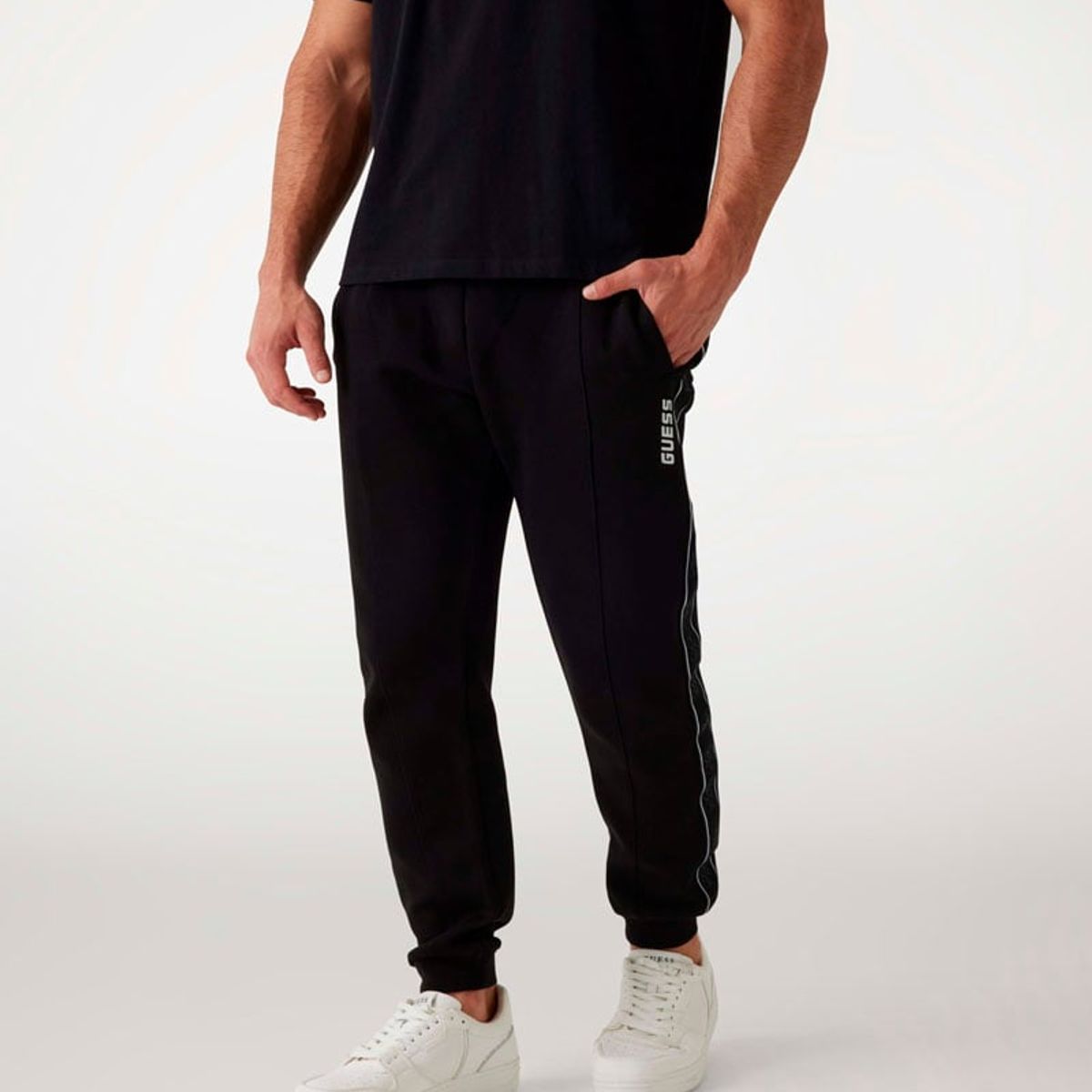 GUESS - Pantalon Mickey Cuff Pant