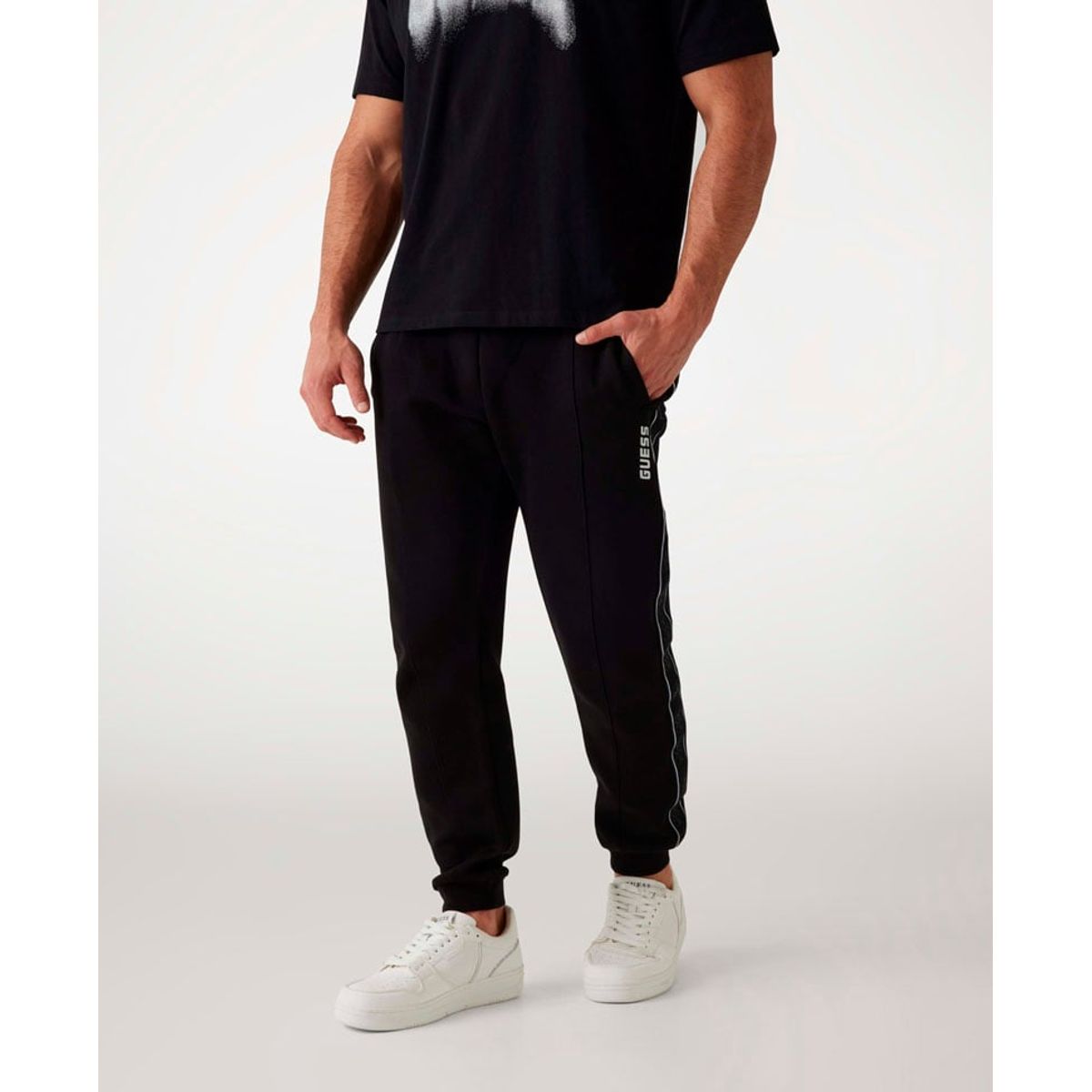GUESS - Pantalon Mickey Cuff Pant