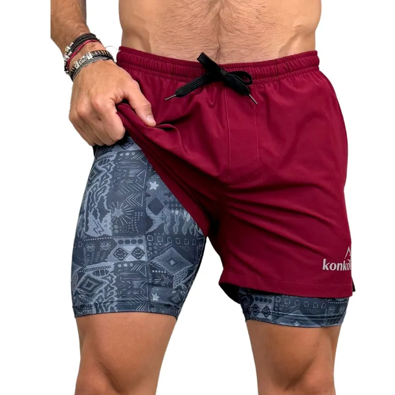 KONKO ACTIVE - Short Deportivo Hombre Con Calza 2 en 1 Negro Wine Tribal Konko